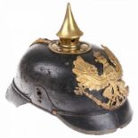 Pickelhaube model 1895, mist wat onderdelen en enige lichte beschadigingen, met nog fraai binnenwerk