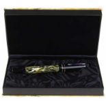 Montblanc Limited Edition: Oscar Wilde, fountain pen with 18ct gold nib size M, with original casing