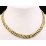 14kt geelgouden collier met deels bewerkte gevlochten schakel - lengte 45 cm