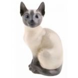 Royal Copenhagen, porseleinen beeld: Siamese kat, model: 3281, ontwerp: Theodore Madsen,