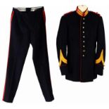 Nederland, naoorlogs, ceremonieel tenue Korps Mariniers, jas maat 55, broek maat 51 3/4