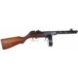 Rusland, WOII, deco PPSh-41, gedateerd 1944, serienummer 3364, trekker beweegt nog, overige delen