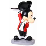 Bijzettafeltje in de vorm van een serverende Mickey Mouse, uitgave: Disney Company