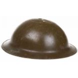 MKII helm, gedateerd 1942 in helmschaal, voorzien van origineel binnenwerk en kinriem, binnenwerk