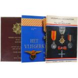 Lot van drie boeken, 'Orders and decorations of the Netherlands, Het Vliegerkruis en Orders and