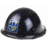 MKIII helm, naoorlogs doorgebruikt door PTT, geheel in nette staat