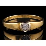 14kt geelgouden ring gezet met een briljant geslepen zirkonia in hartvormige zetting - ringmaat 52