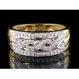 14kt geelgouden ring met gewoven motief, gezet met 49 achtkant geslepen diamanten in witgouden