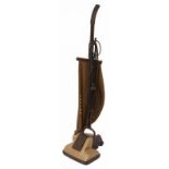 Hoover Junior stofzuiger, gemarkeerd 'By Appointment to the Late King George VI manufacturers of