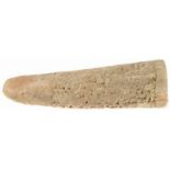 Z.g.n. 'Sumerische kegel'met spijkerschrift, Midden-Oosten, ca. 2000 v. Chr. -16,6 cm-