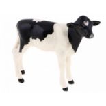 Porseleinen beeld: Friesian Calf, model 1249C, gemerkt Beswick -7 cm hoog-