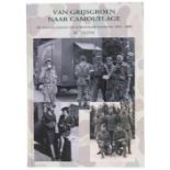 Naslagwerk 'Van Grijsgroen naar Camouflage, De (Gevechts-)Kleding van de Koninklijke Landmacht