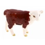 Porseleinen beeld: Hereford Calf, model 1827C, gemerkt Beswick -7,6 cm hoog-