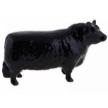 Porseleinen beeld: Aberdeen Angus Bull, model 1562, gemerkt Beswick -11,9 cm hoog-