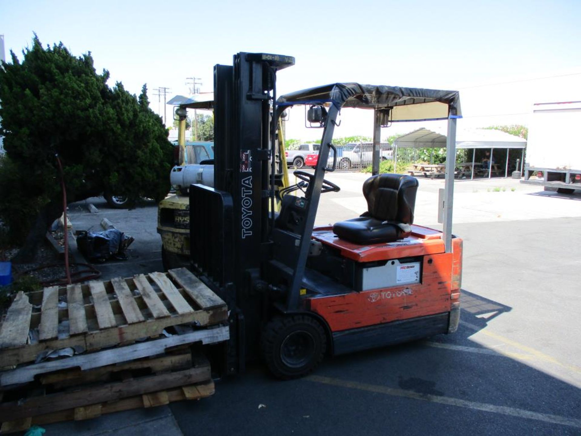 Toyota 5FBE15 Forklift (2,790 lb. capacity)