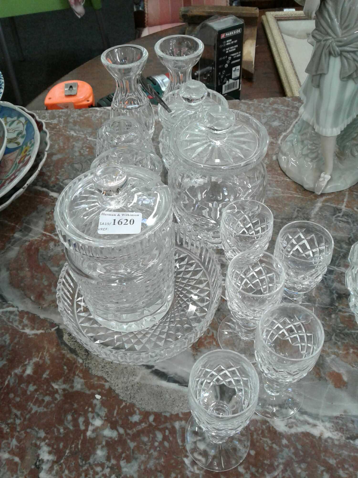 COLLECTION WATERFORD CRYSTAL ODDMENTS