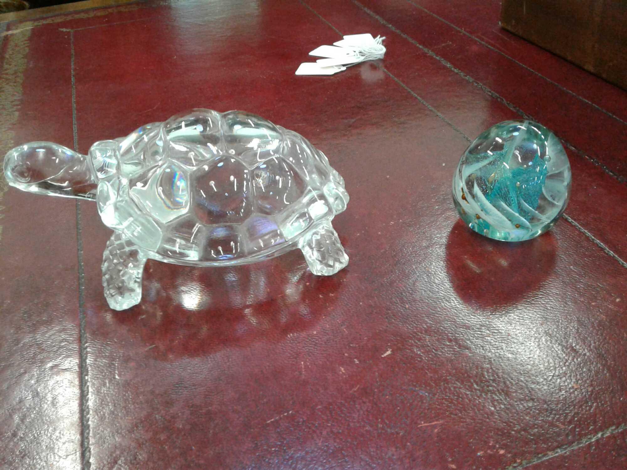 STUDIO GLASS TORTOISE FIGURE