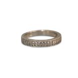 18CT WHITE GOLD AND DIAMOND HALF ETERNITY RING