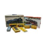 COLLECTION OF ASSORTED MODEL RAILWAY EQUIPMENT