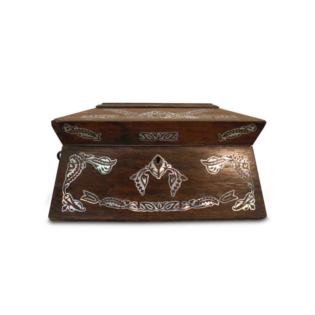 VICTORIAN ROSEWOOD AND MOTHER OF PEARL SEWING BOX