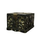 ORIENTAL TRAVELLING JEWELLERY BOX