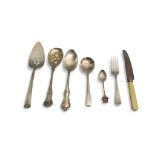 LARGE COLLECTION OF MISCELLANEOUS FLATWARE