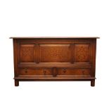 IRISH EARLY 20TH CENTURY OAK BLANKET CHEST