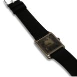 MID-CENTURY GENTS WRIST WATCH