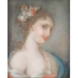 ROSALBA CARRIERA (ATTR.)1675 Venedig - 1757 EbendaJUNGE ROKKOKODAME MIT BLUMENBEKRÄNZTEM HAAR