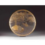 GROßER KOMAI-TELLER Japan, 19. Jh. Eisen, part. vergoldet, Einlegearbeit. D. 39,1 cm. Im Boden