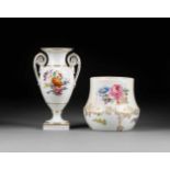 MEISSENER VASE UND KEKSDOSE MIT BLUMENBOUQUETS Deutsch, Meissen, 20. Jh. und früher Porzellan,