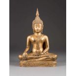 BUDDHA SHAKYAMUNI Thailand, 19./20. Jh. Bronze, vergoldet. H. 77,5 cm. Part. ber. Min. besch.