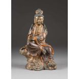 BODHISATTVA GUANYIN China, wohl Ming-Dynastie oder später Bronze, polychrome Bemalung, part.