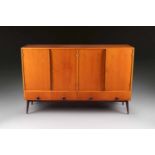 SIDEBOARD Ausführung: Deutschland, wohl Prof. Reinhold Stotz, 1950er Jahre Kirsche, furniert,