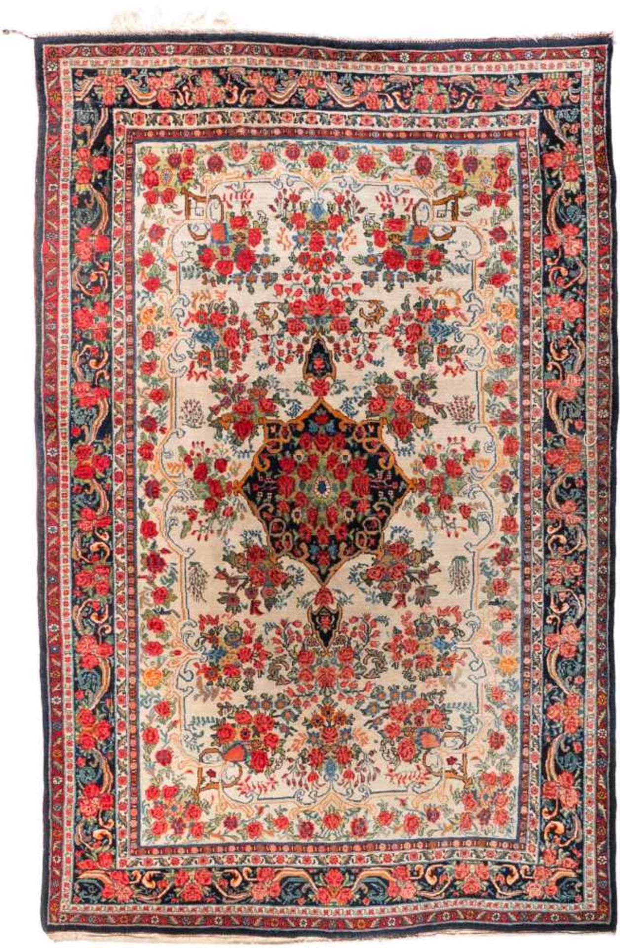 ROSENBIDJAR Persien, Mitte 20. Jh.264 x 169 cm. Min. Gebrauchsspuren.