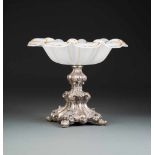 BIEDERMEIER-TAZZA Deutsch, um 1840 Silver, gefüllt, weißes Alabasterglas, part. vergoldet. H. 27,5