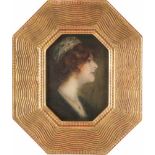 MÜNCHNER SCHULEum 1900Feines Damenbildnis Öl auf Leinwand auf Platte. SM 31,5 x 23 cm (R. 55,5 x