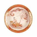 GROßE SATSUMA-SCHALE Japan, wohl 19. Jh. Satsuma-Keramik, Goldstaffage. D. 53,5 cm. Im Boden