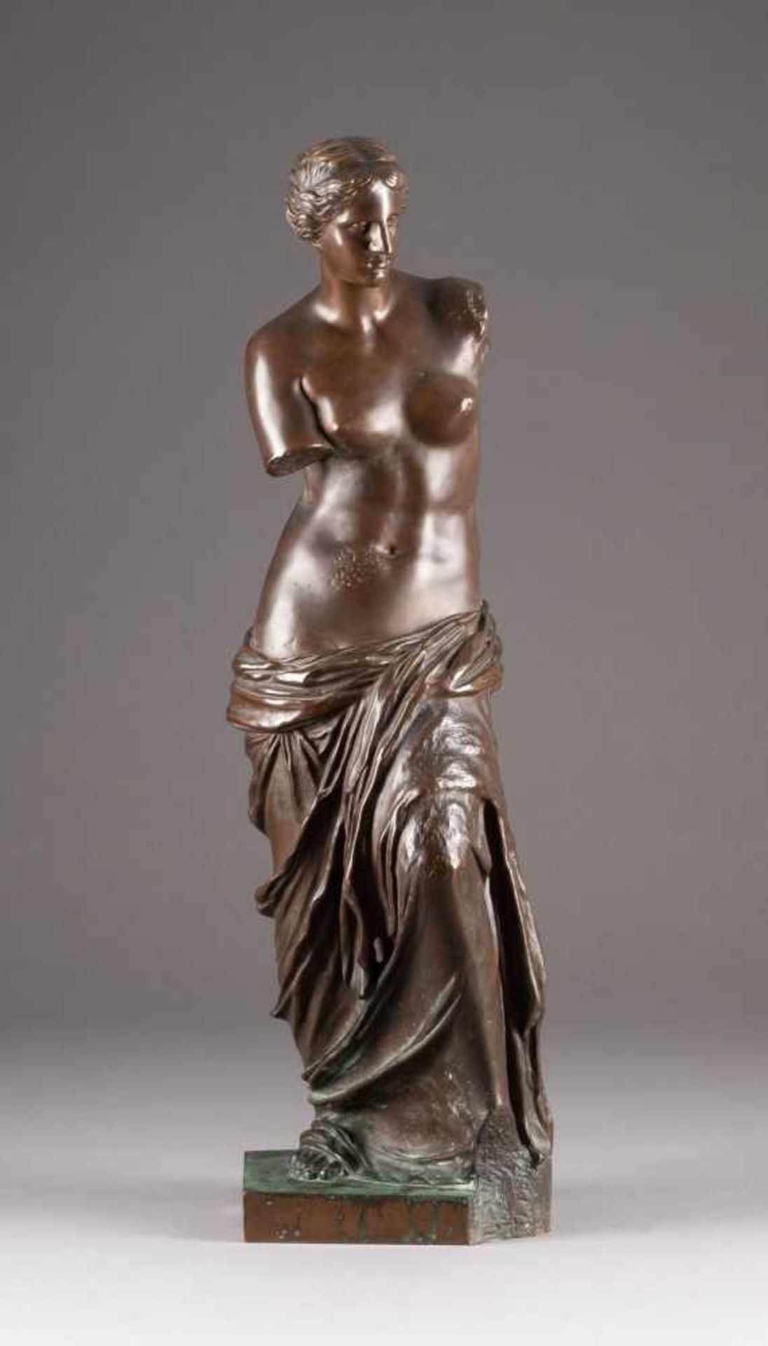 UNBEKANNTER BILDPLASTIKERTätig um 1900Grosse Figur der Venus von Milo (nach antikem Original)