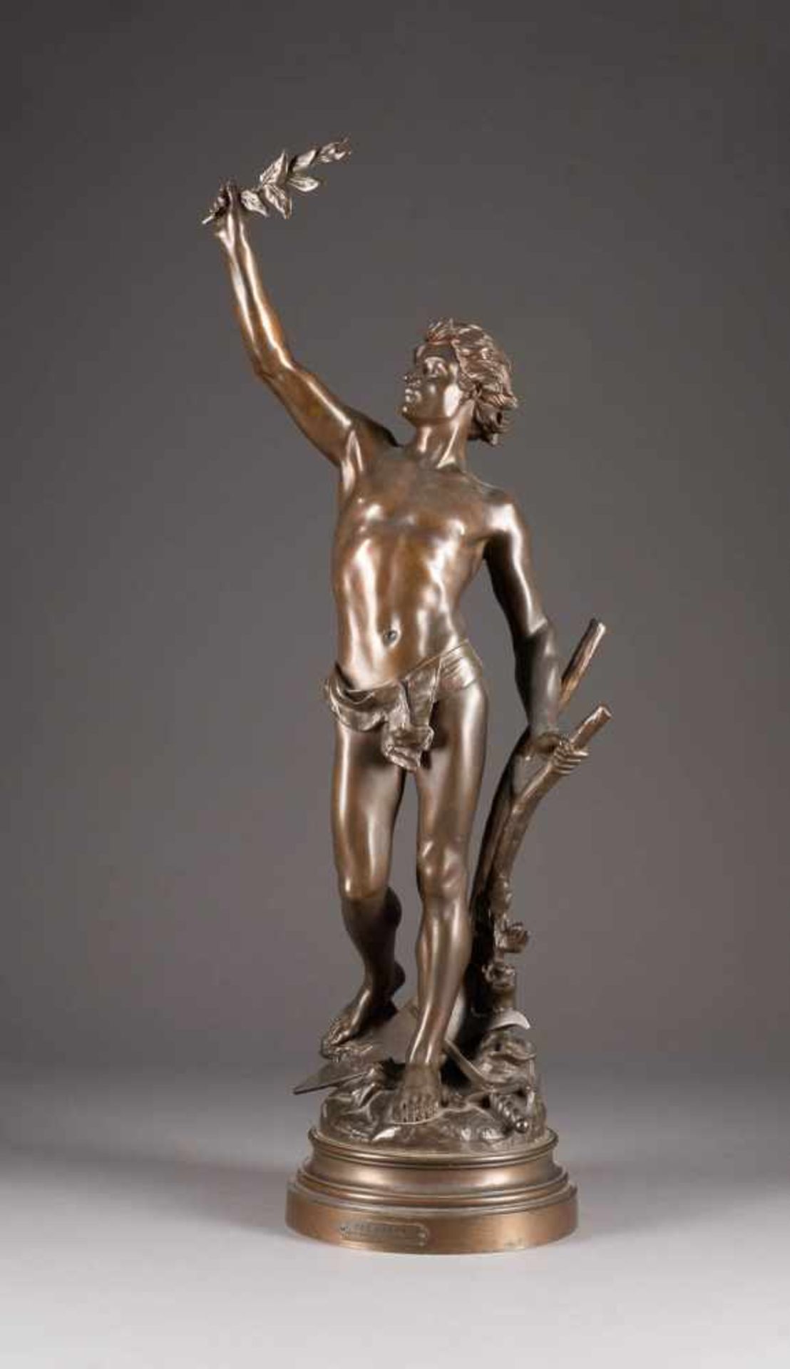 EDOUARD DROUOT1859 Sommevoire - 1945 Paris'Pax Labor' Bronze, braun patiniert. H. 83 cm. Verso