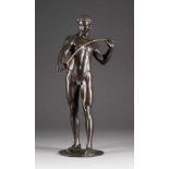 RUDOLF MARCUSE1878 Berlin - 1928 ebendaFlorettkämpfer Bronze, dunkel, teils hell patiniert. H. 60,