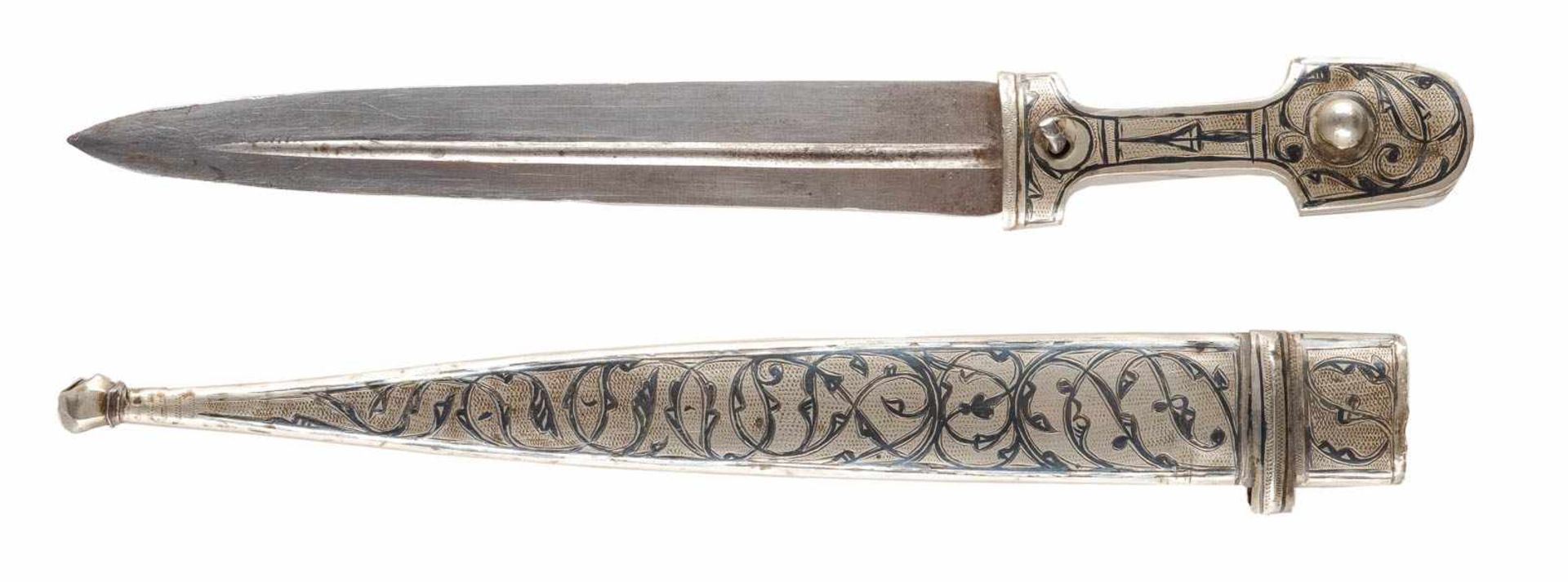 KINDJAL Russland, 19. Jh. Metall, graviert, Niello. L. 28,7 cm.A KINDJALRussian, 19th century Metal,