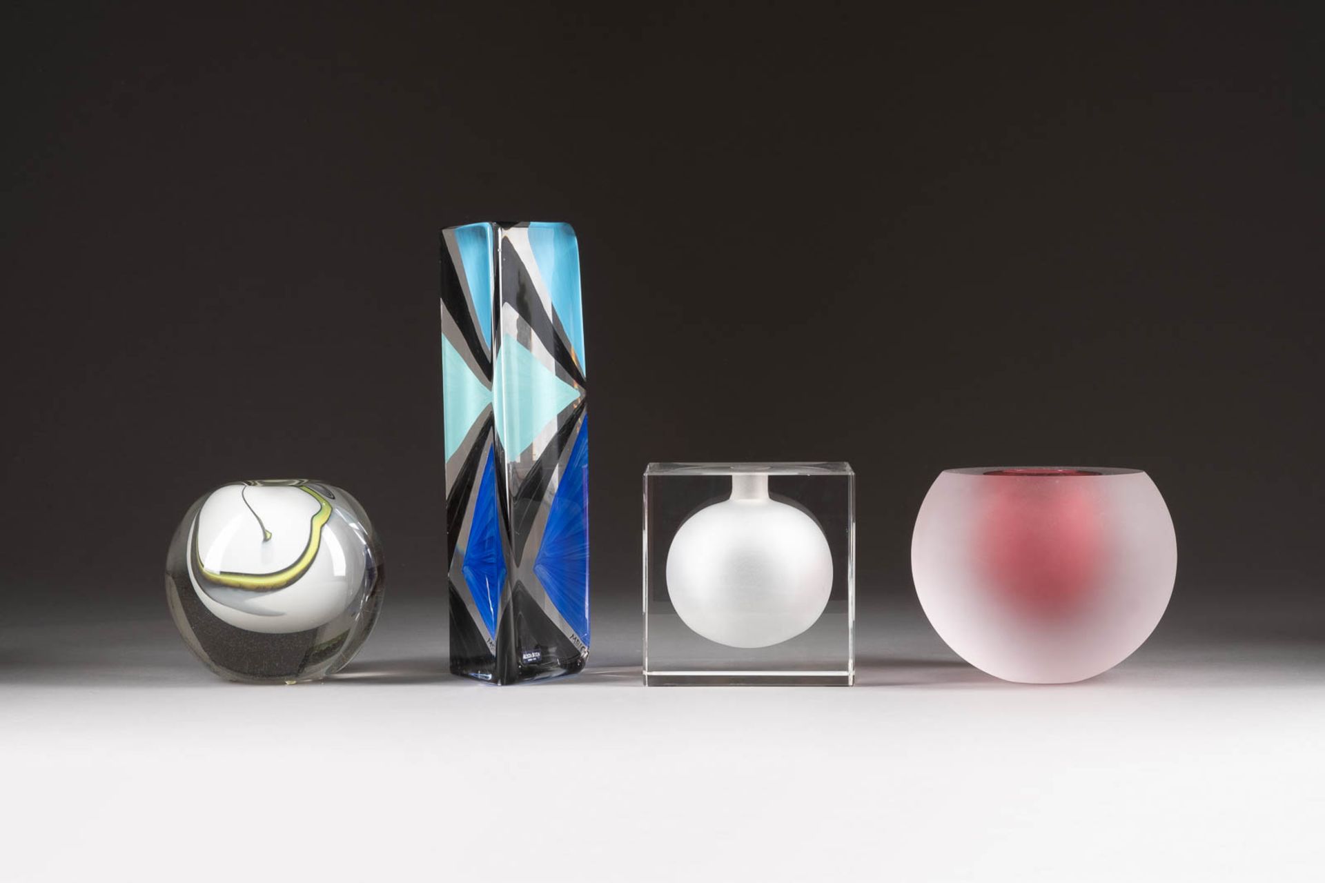 SELECTION OF FOUR GLASS-OBJESTSSweden, Kosta Boda, Monica Bäckström, German, Rosenthal, Studio-Line,