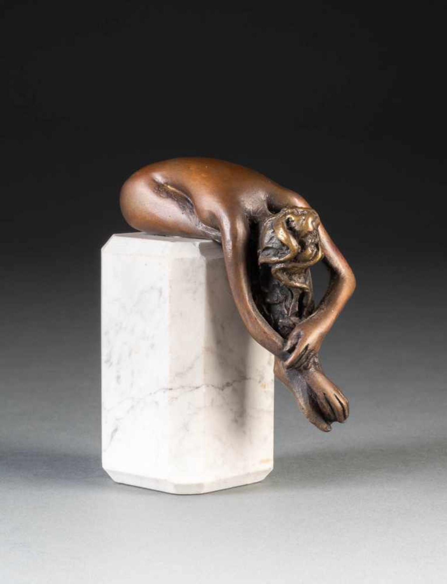 BRUNO BRUNI1935 Gradara near Pesaro (Italy) - lives and works in Hamburg 'FIORA' Bronze, brightly