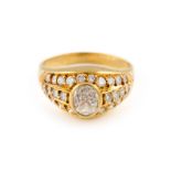 DIAMANT-RING Gelbgold. Ringmaß ca. 53, Ges.-Gew. ca. 5,3 g. Geprüft 18 K. Ein ovaler Diamant im