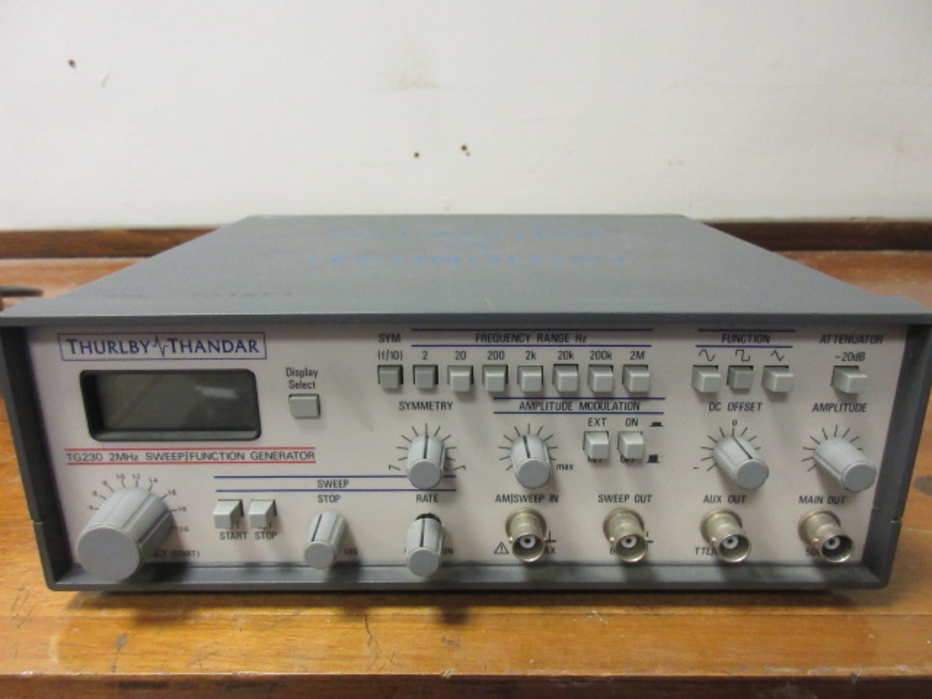 THURLBY & THANDAR TG230 2 MHz SWEEP/ FUNCTION GENERATOR