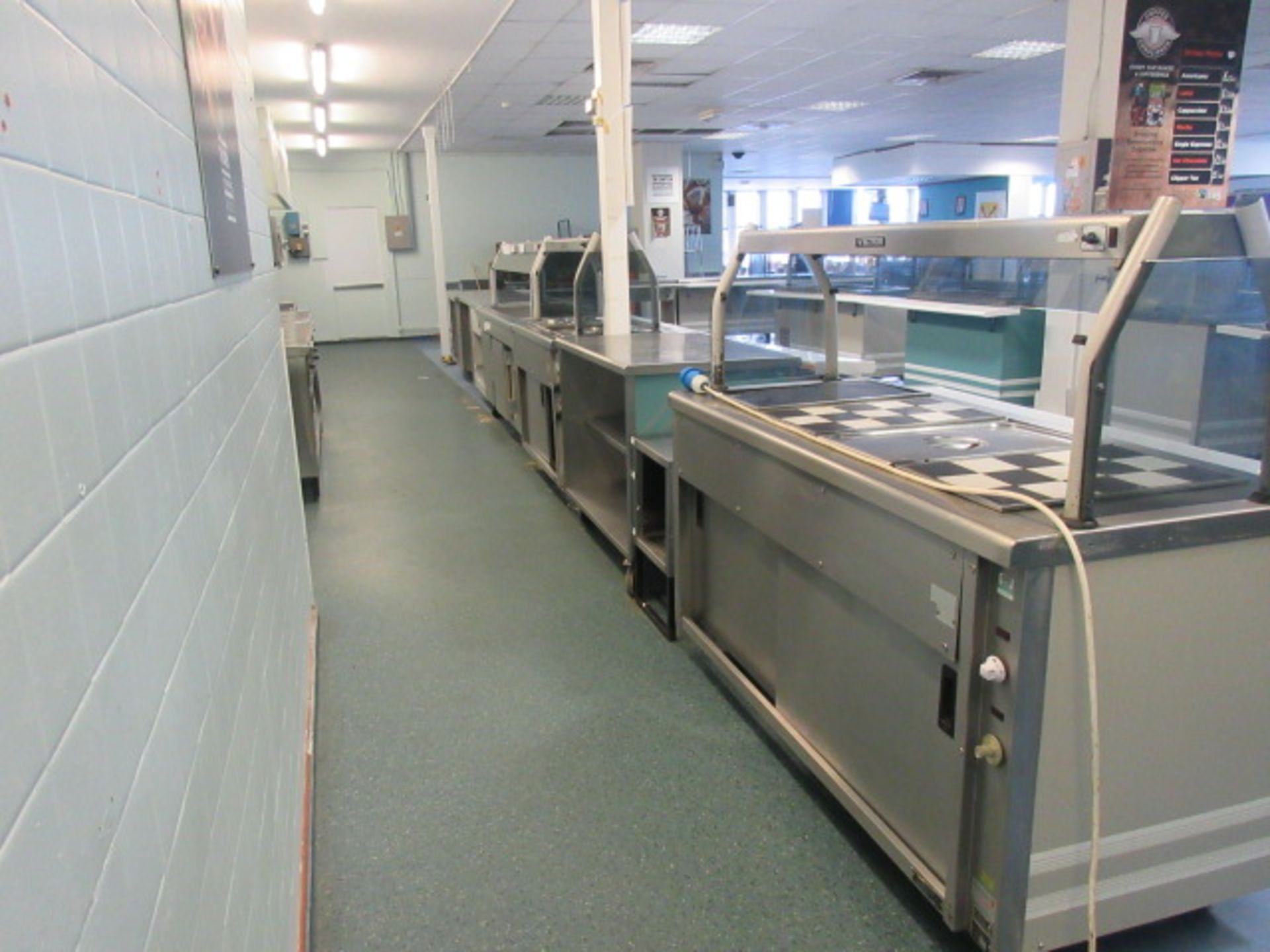 VICTOR 7 UNIT BAIN MARIE WITH TRAY SHELF. FOUR STORAGE UNITS, REFRIGERATED UNIT, HEATED 7 POT - Image 2 of 6