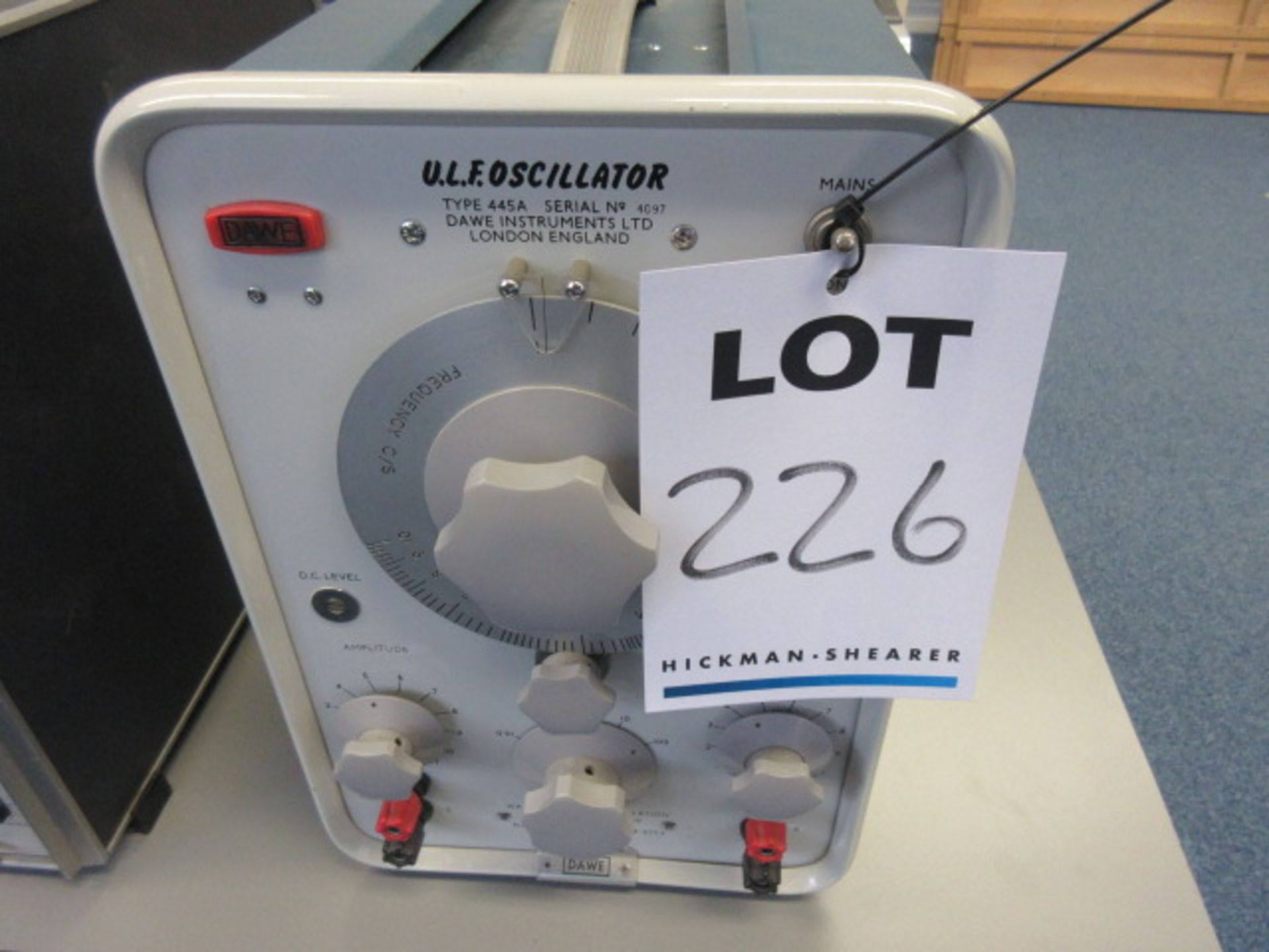 DAWE U.L.F TYPE 445A OSCILLATOR. SN4097 - Image 2 of 2