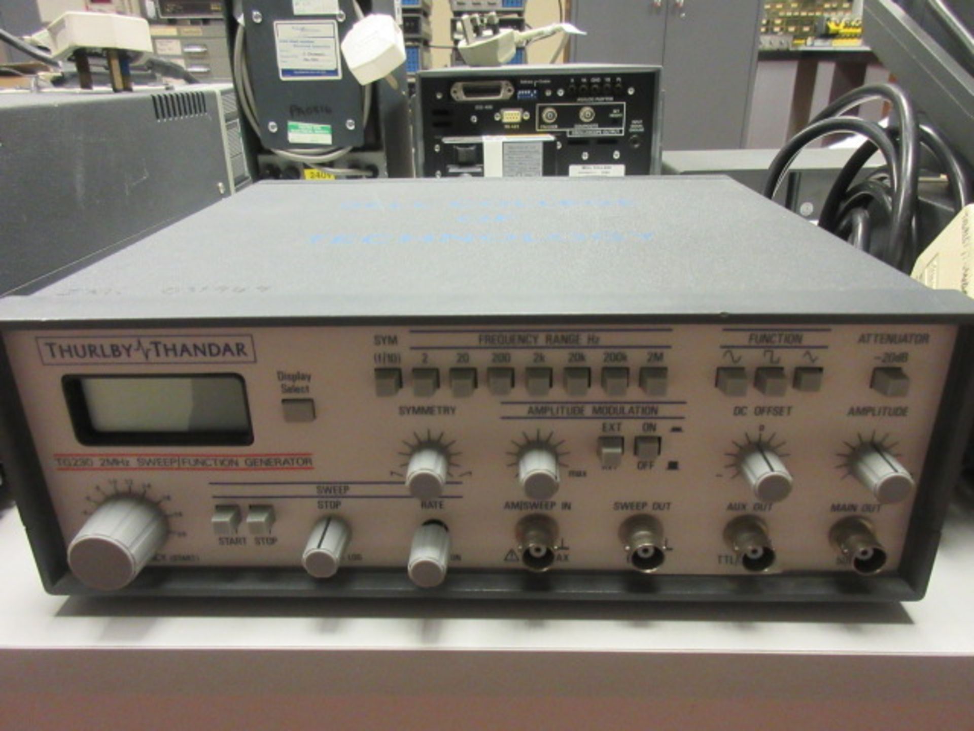 THURLBY & THANDAR TG230 2 MHz SWEEP/ FUNCTION GENERATOR