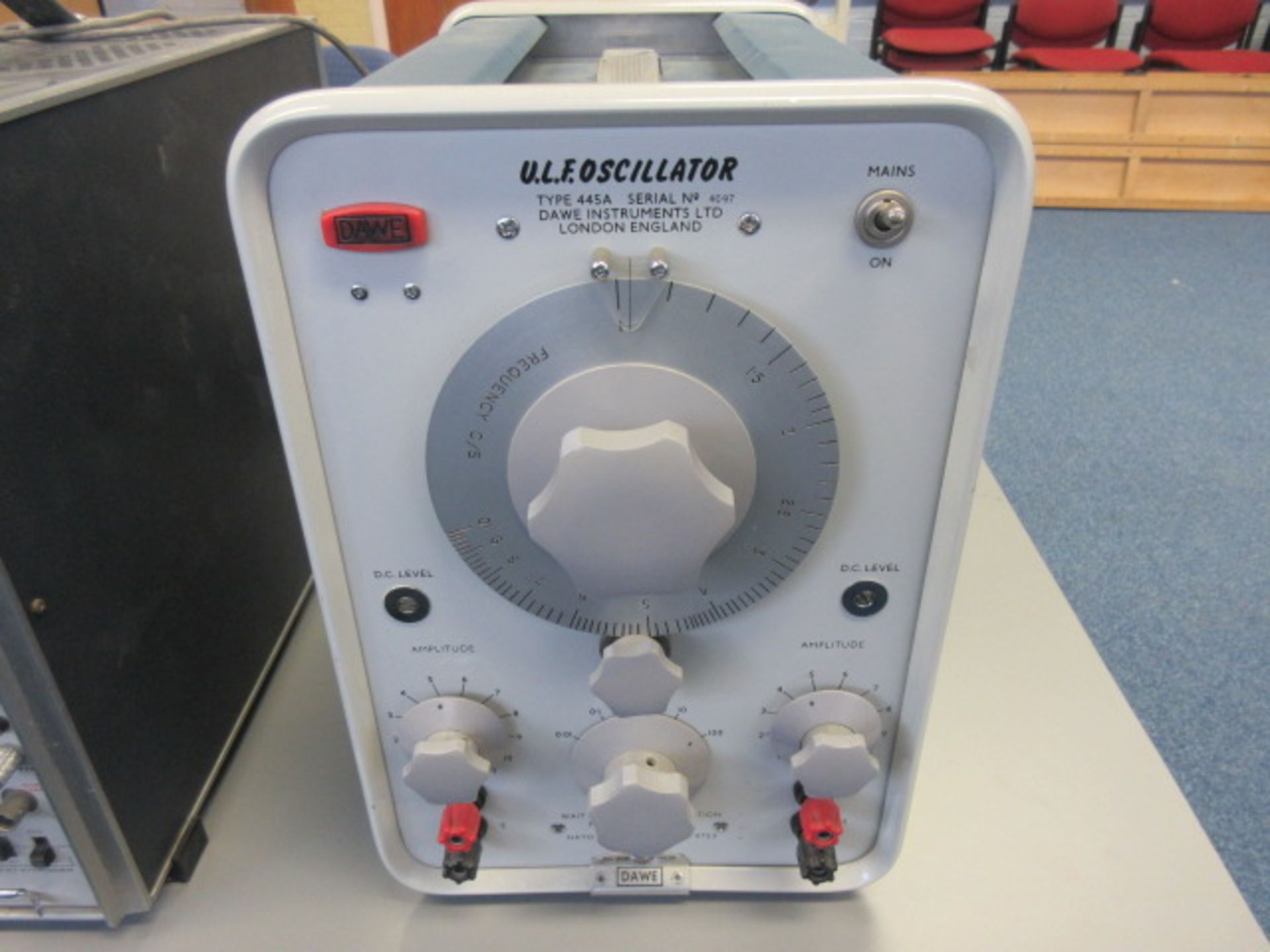 DAWE U.L.F TYPE 445A OSCILLATOR. SN4097